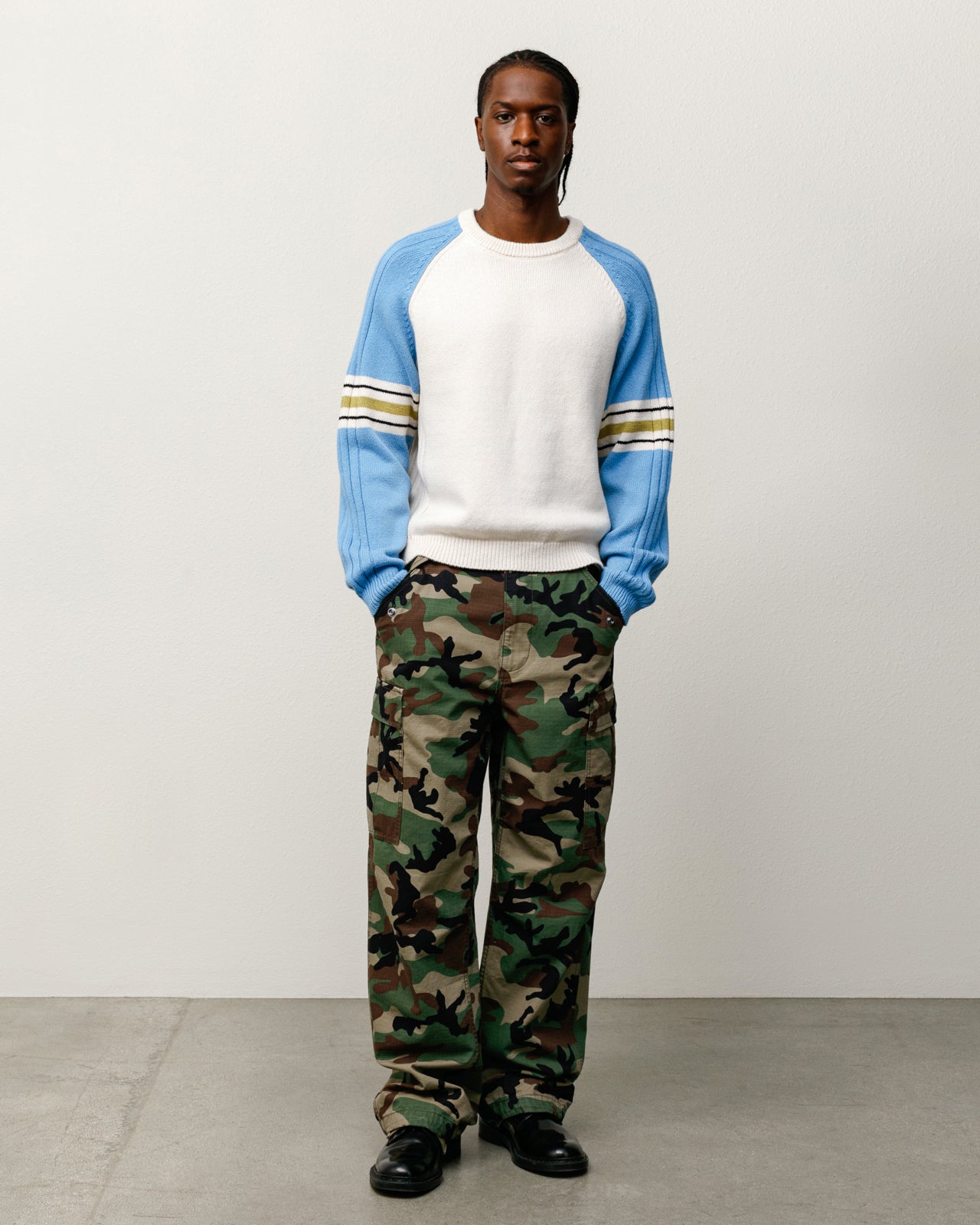 STRIPE RAGLAN CREW